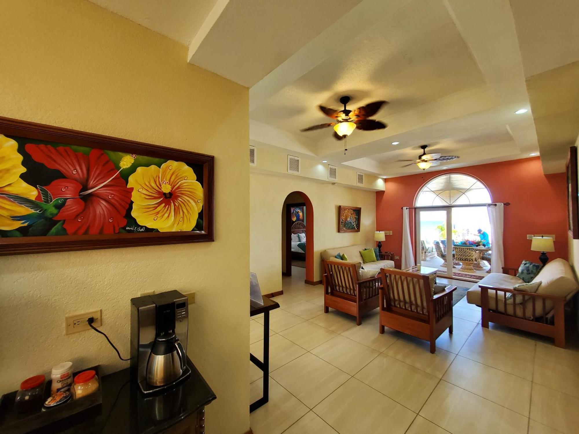 הופקינס Blue Parrot Beach House And Villas מראה חיצוני תמונה